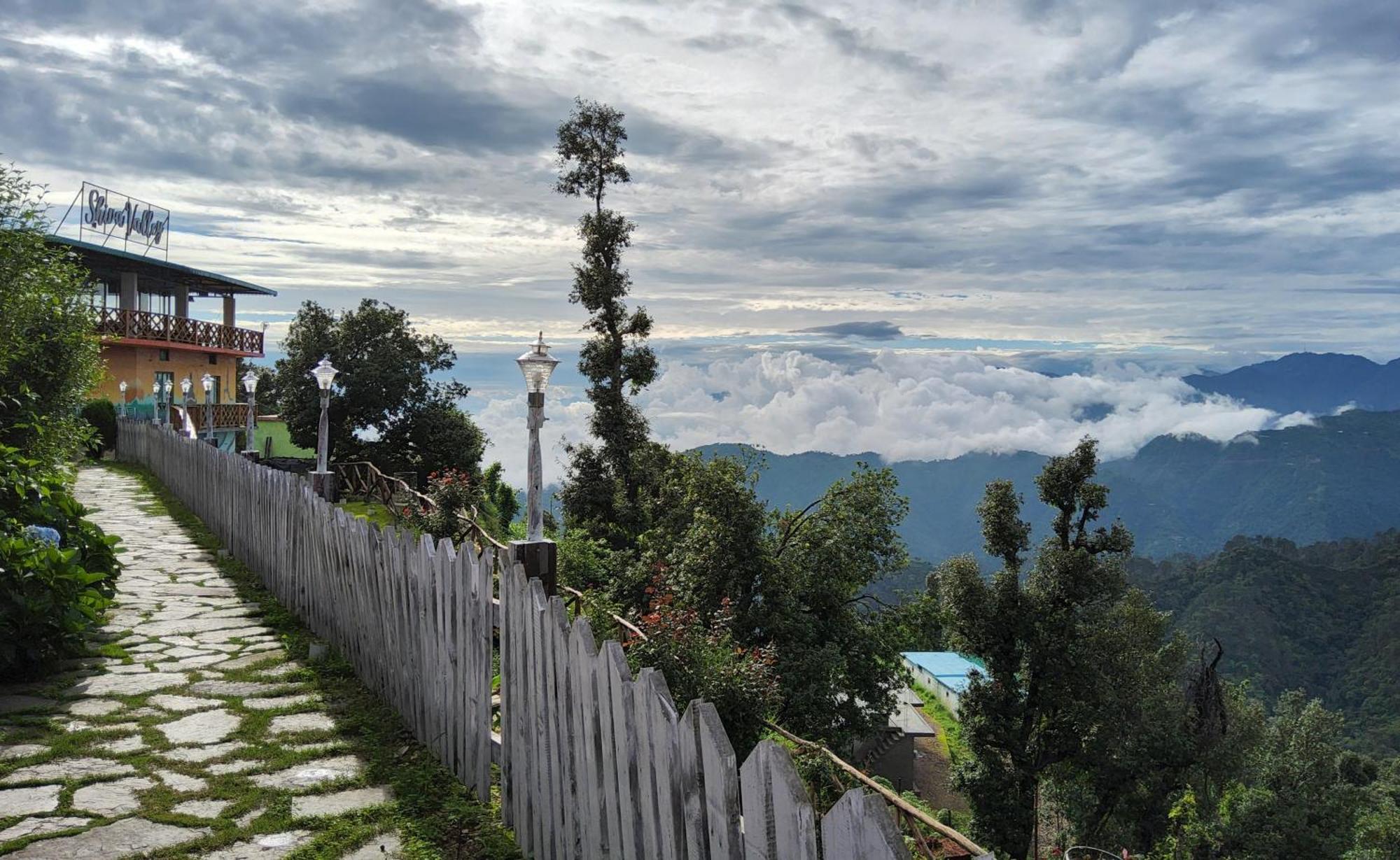 Shiva Valley Resort Kokhliyal Gaon Exterior photo