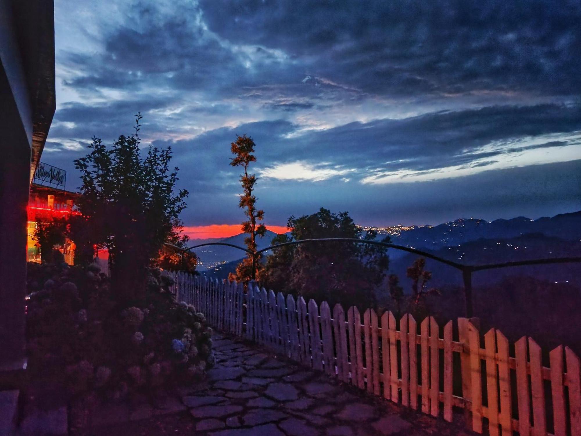 Shiva Valley Resort Kokhliyal Gaon Exterior photo